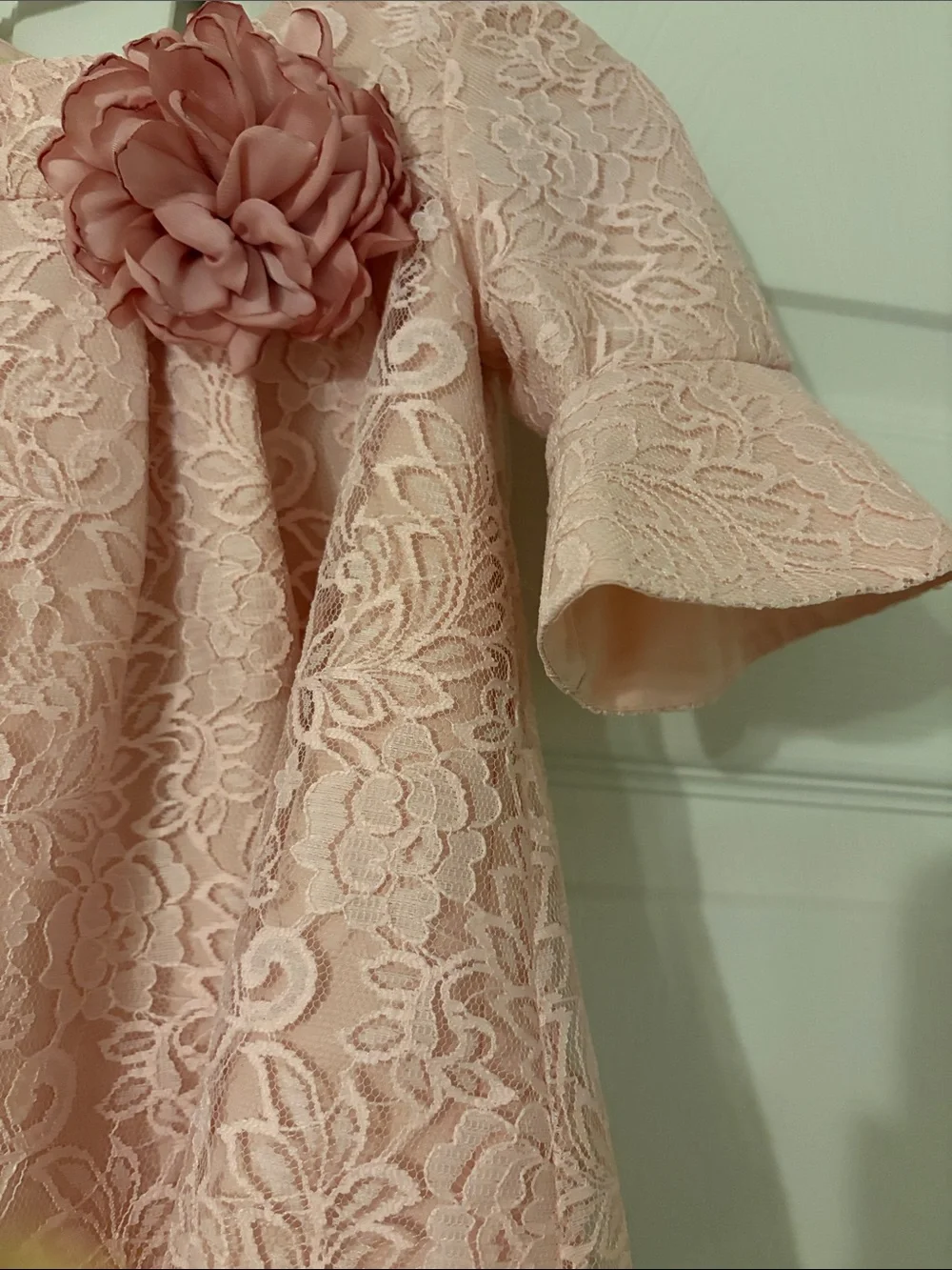 Laura Ashley London Girls Lace Bell Sleeve Dress Delicate Pink 12 Months EUC